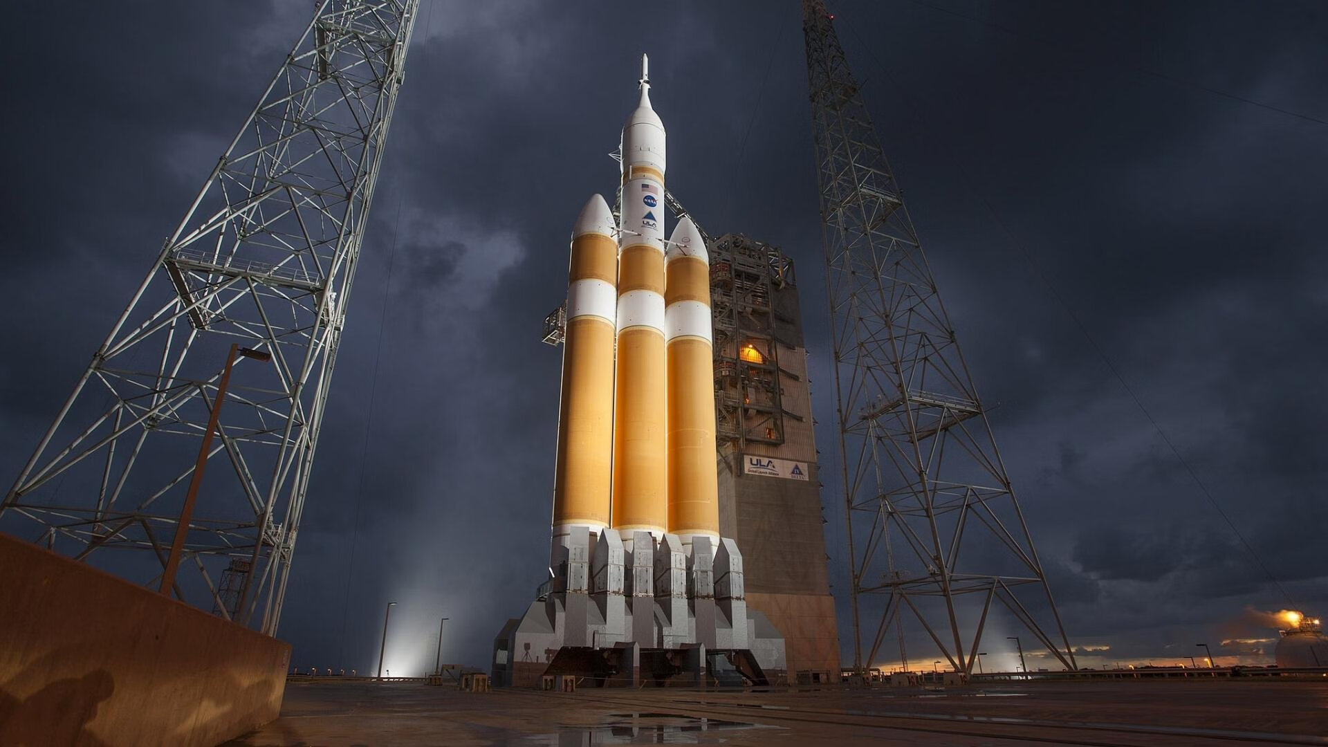 开云体育登录-交错的权杖，当哈登在伯纳乌加冕，猛龙于天山之巅咆哮