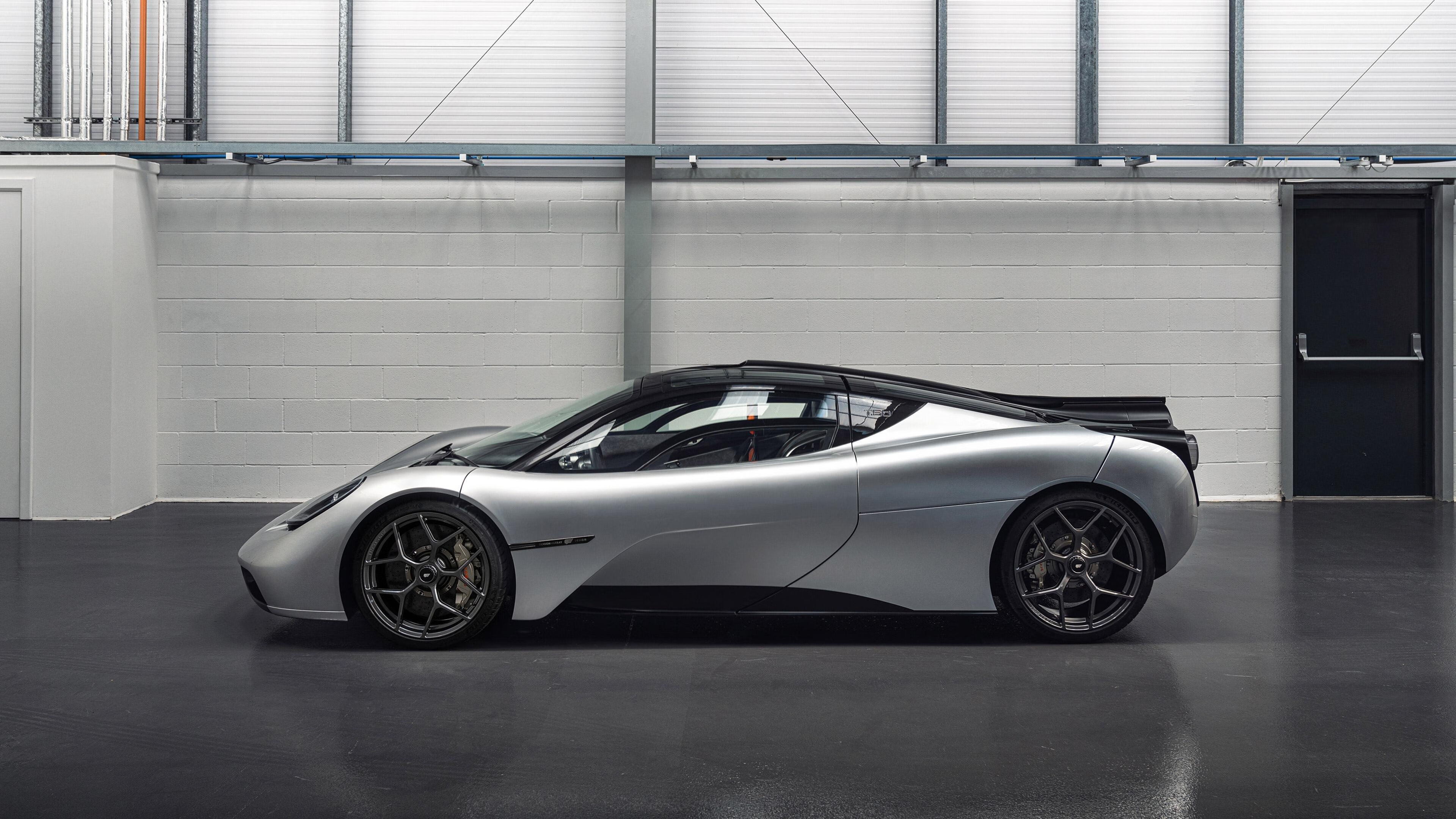 嘘声变奏鸣曲，爱德华兹致命16秒与森林狼的逆袭美学